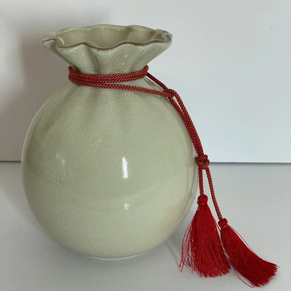 Japanese Satsuma Peacock Crackle Glaze Money Bag‎ Vase Red Tassel Gold Moriage